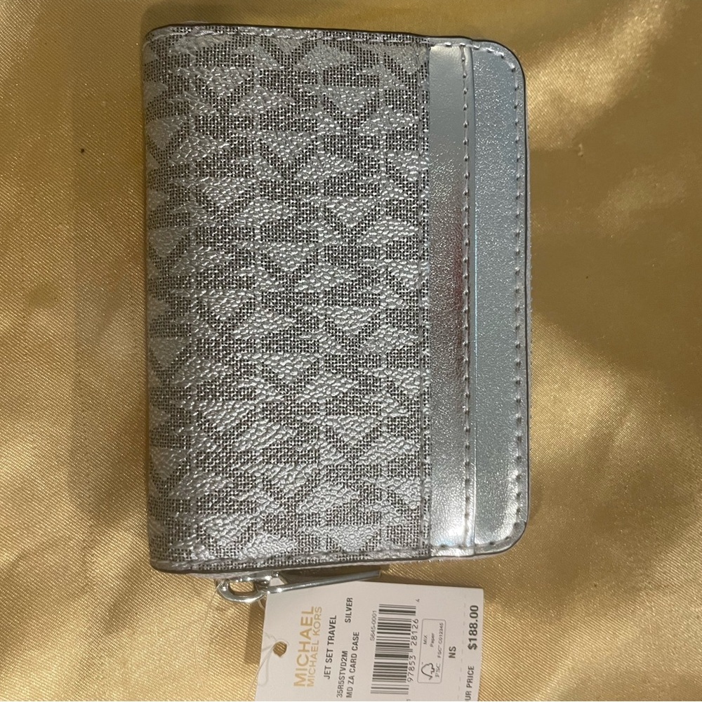 Michael Kors Metallic Silver Wallet NEW - Picture 3 of 5